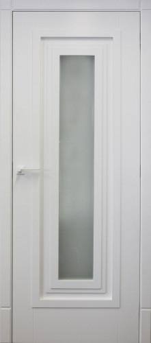 Białe drzwi z szybą
